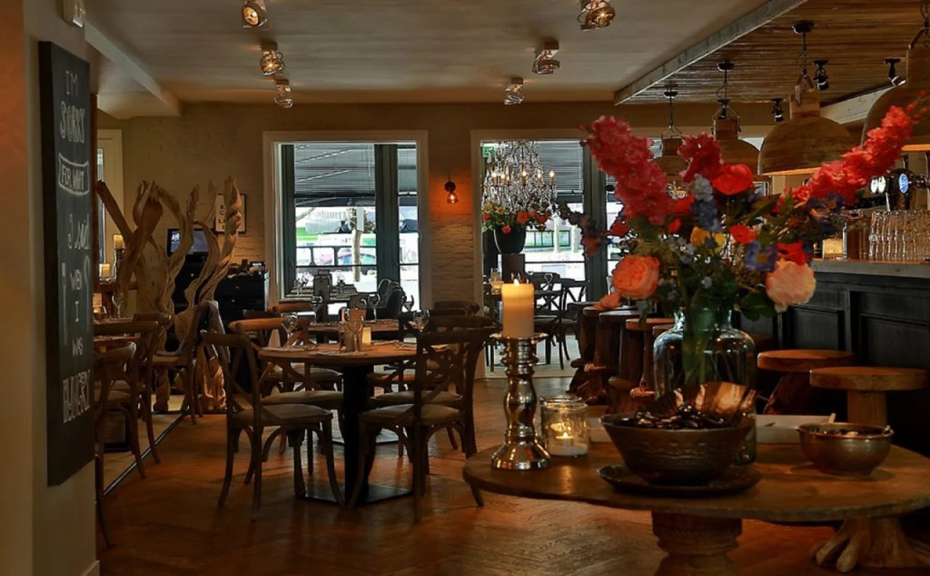 Hotel La Reine