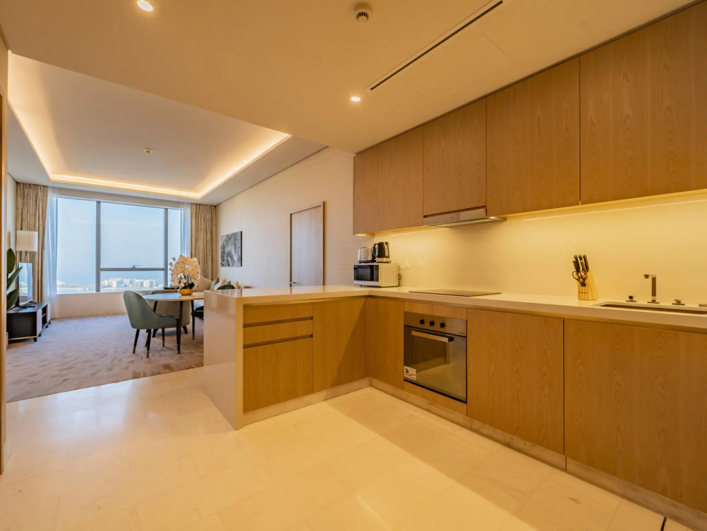 Palm Jumeirah- The Palm Tower 1 2205