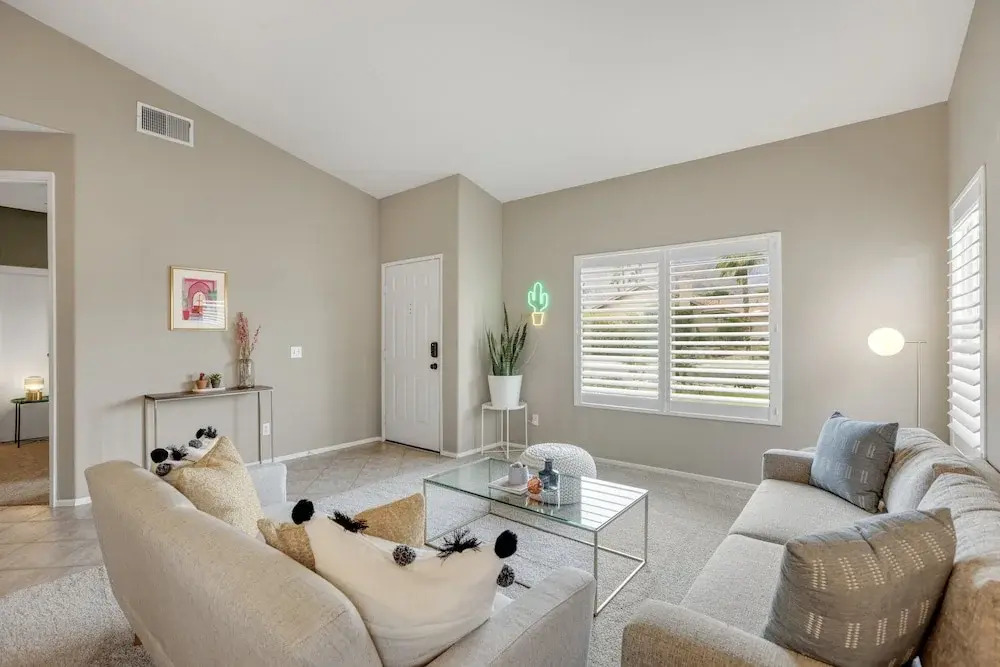 The Cozy Vibe w/ Pool & Spa