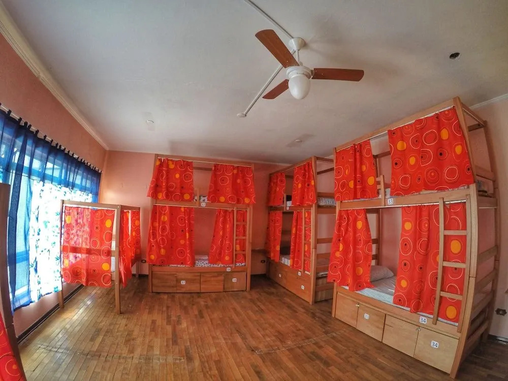 Red Monkey Hostel: Água Branca