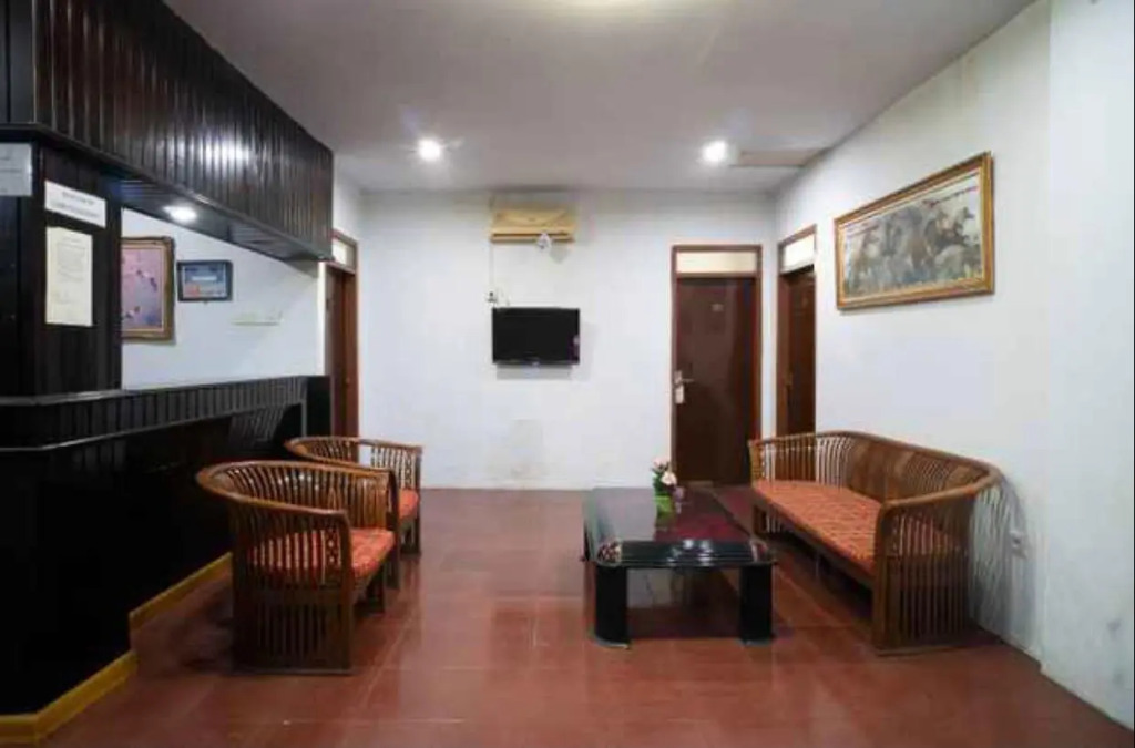 New Valentino Hotel Makassar RedPartner