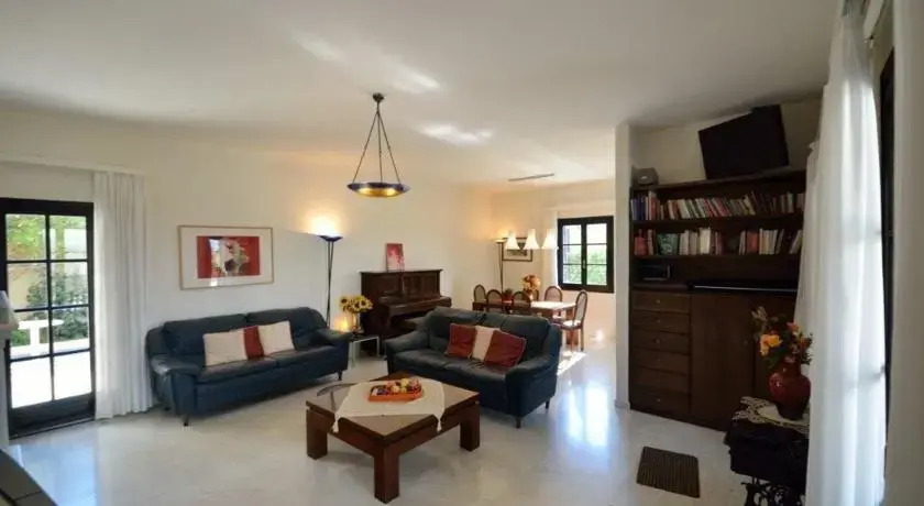 Knossos Palace Secluded Villa