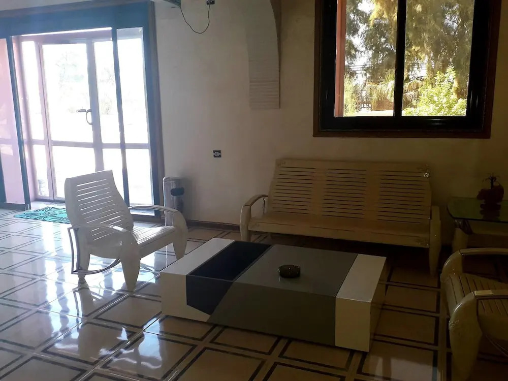 Hotel Raymon