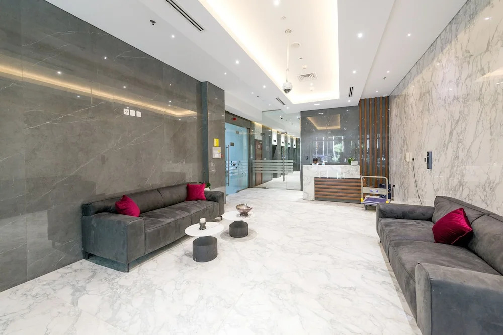 Damac Mall Street Residences