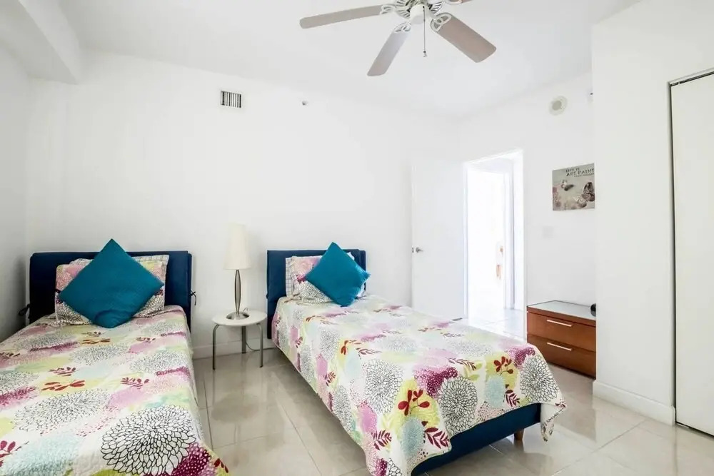 Le Marina Bay 909 - Condo 4 People, Sunny Isles