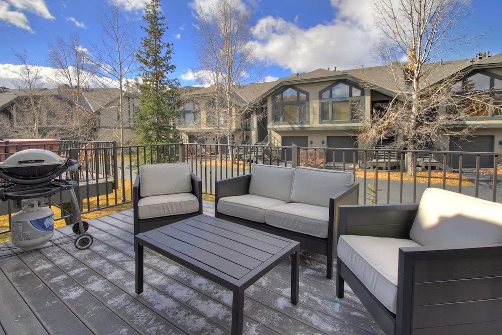 One Breckenridge Place Townhomes by Great Western Lodging
