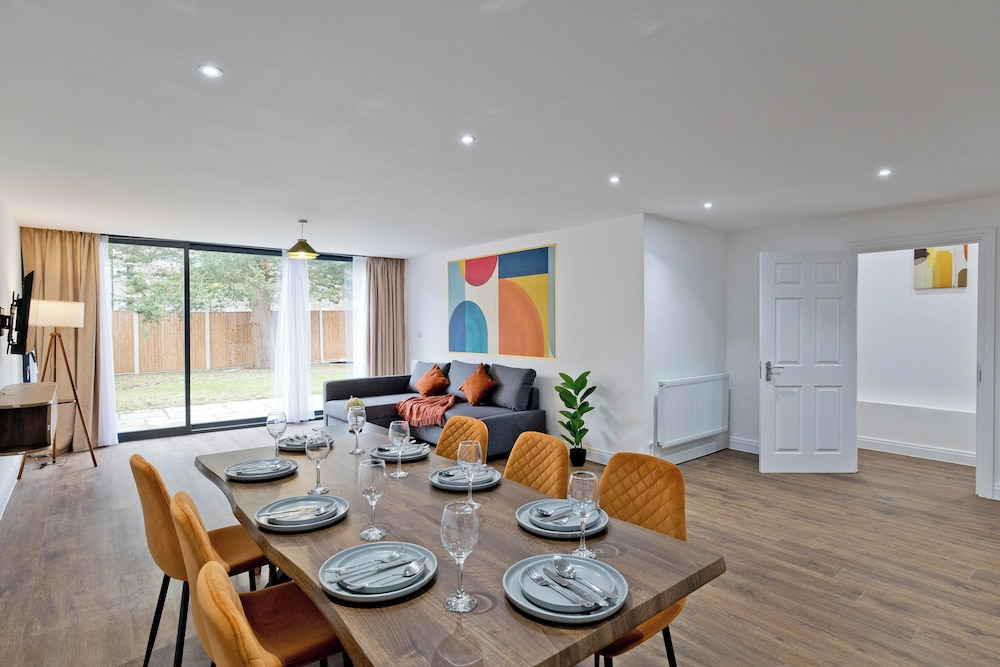 Imperial Woodberry Grove Apartments