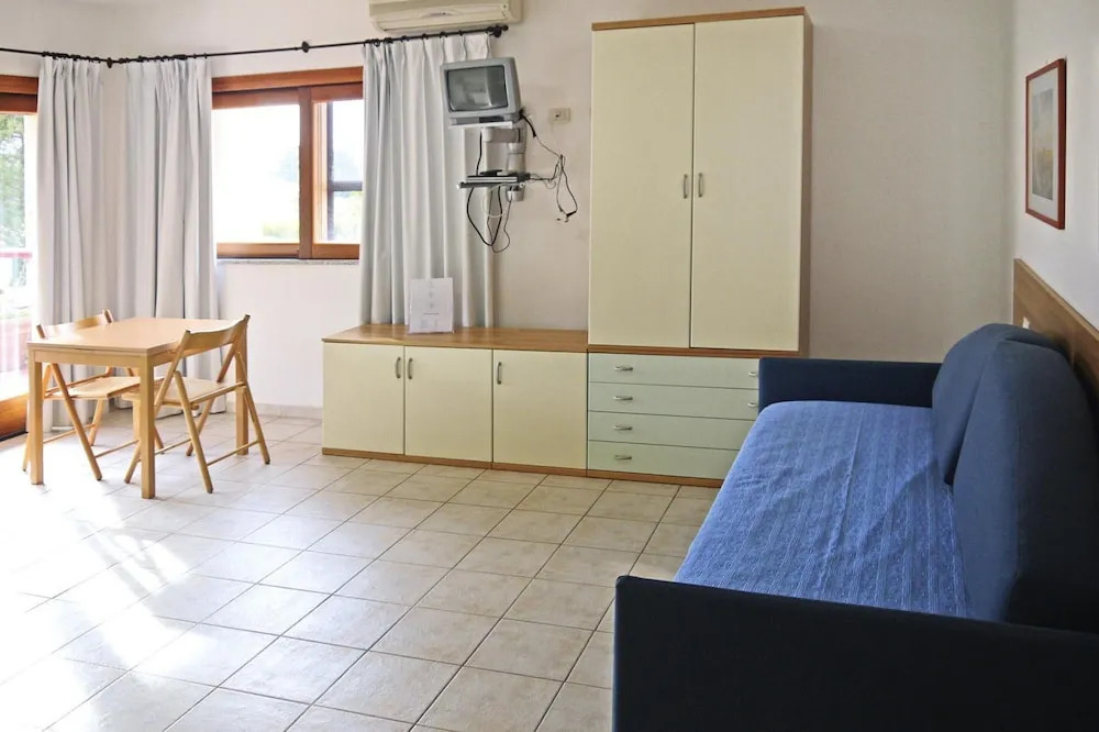 Apartment in Palau Near Surfing Paradise