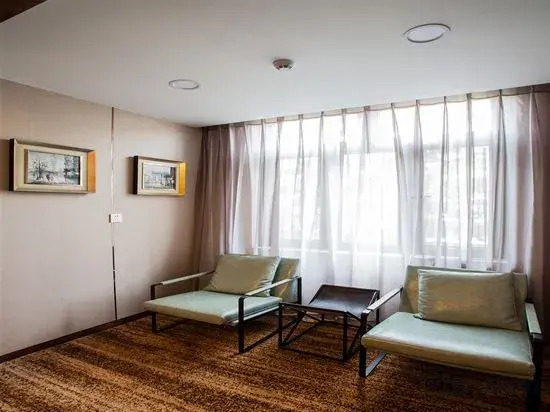 Rose Holiday Hotel