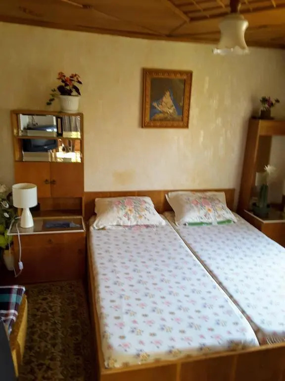 Diana Guesthouse