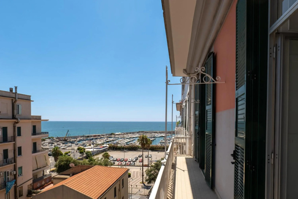 Mareluna Penthouse - Luxury Suites