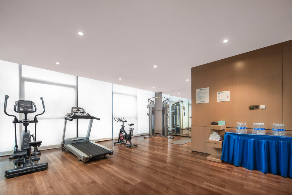 Holiday Inn Express Shenzhen Longhua by IHG