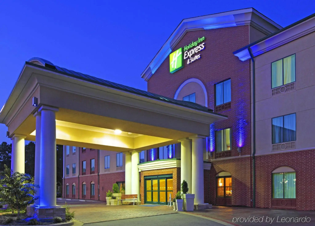 Holiday Inn Express Suites Little Rock West by IHG