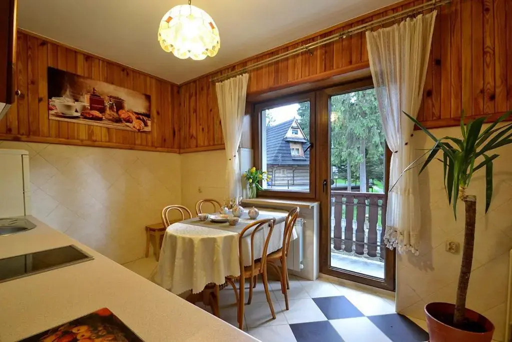 Muran Apt