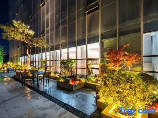 Yunxi.Huashe Hotel