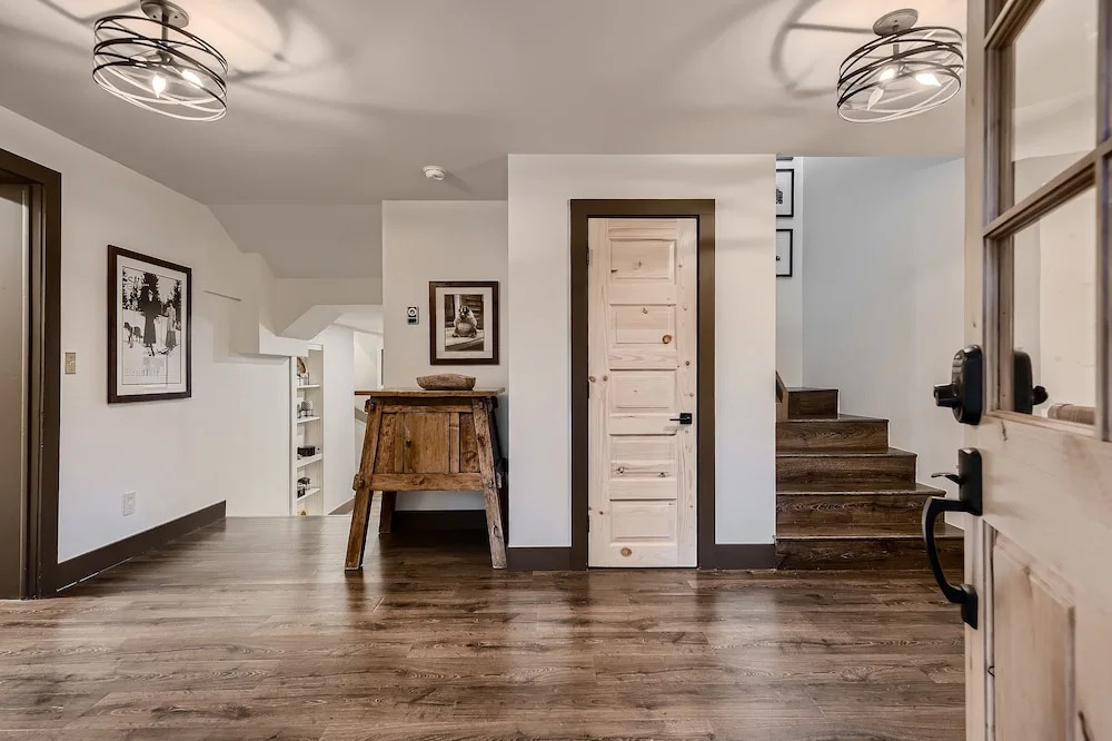 Abbett Placer Historic 7 Bedroom Home by RedAwning