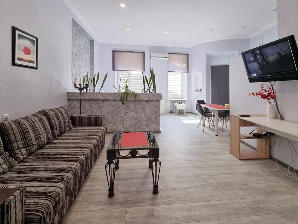 Апартаменты Home-Hotel, ул. Костельная, 9