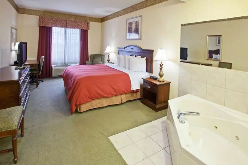 Country Inn  by Radisson, Youngstown West, OH