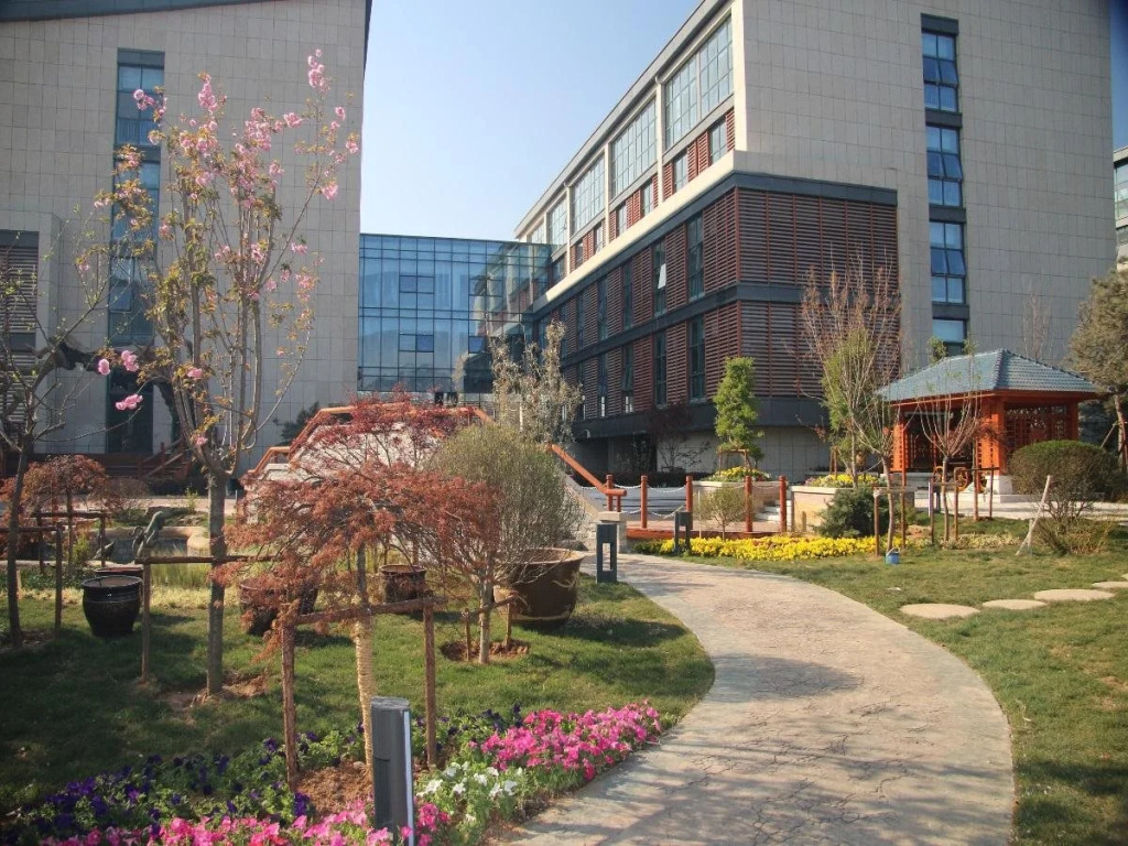 Expo Plaza Hotel Qingdao