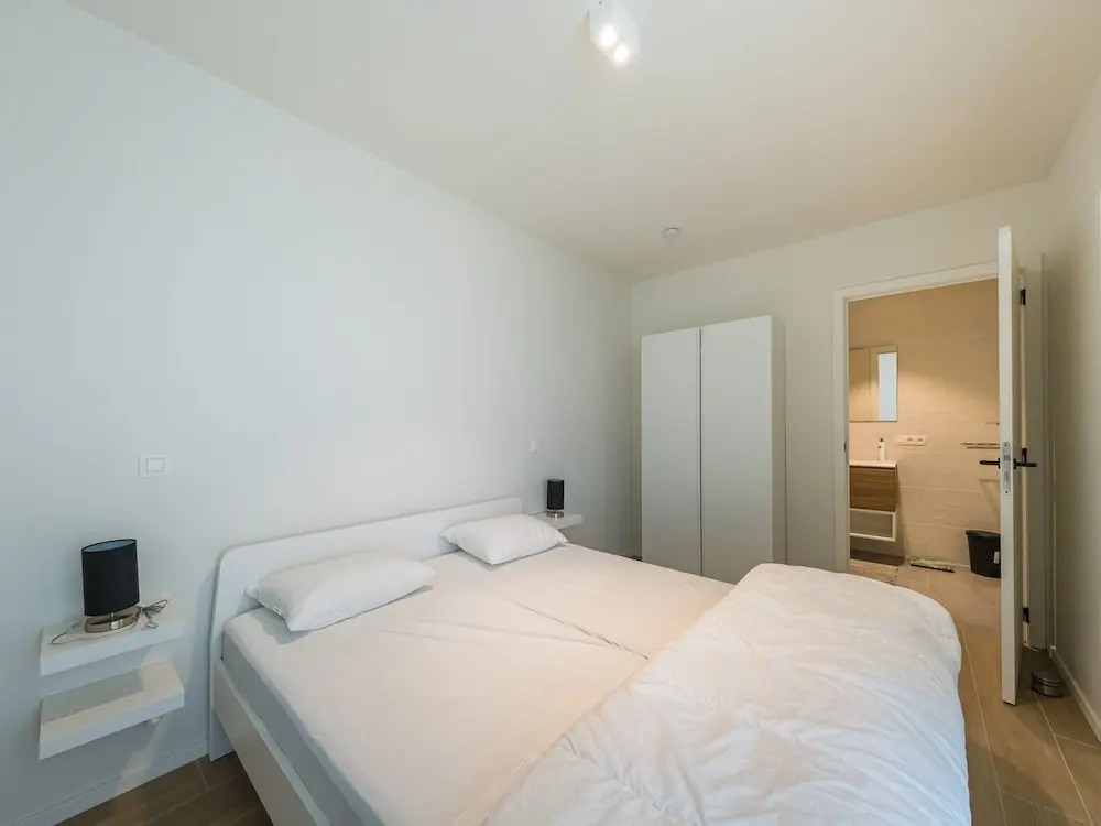 New-build Apartment Near the City Center
