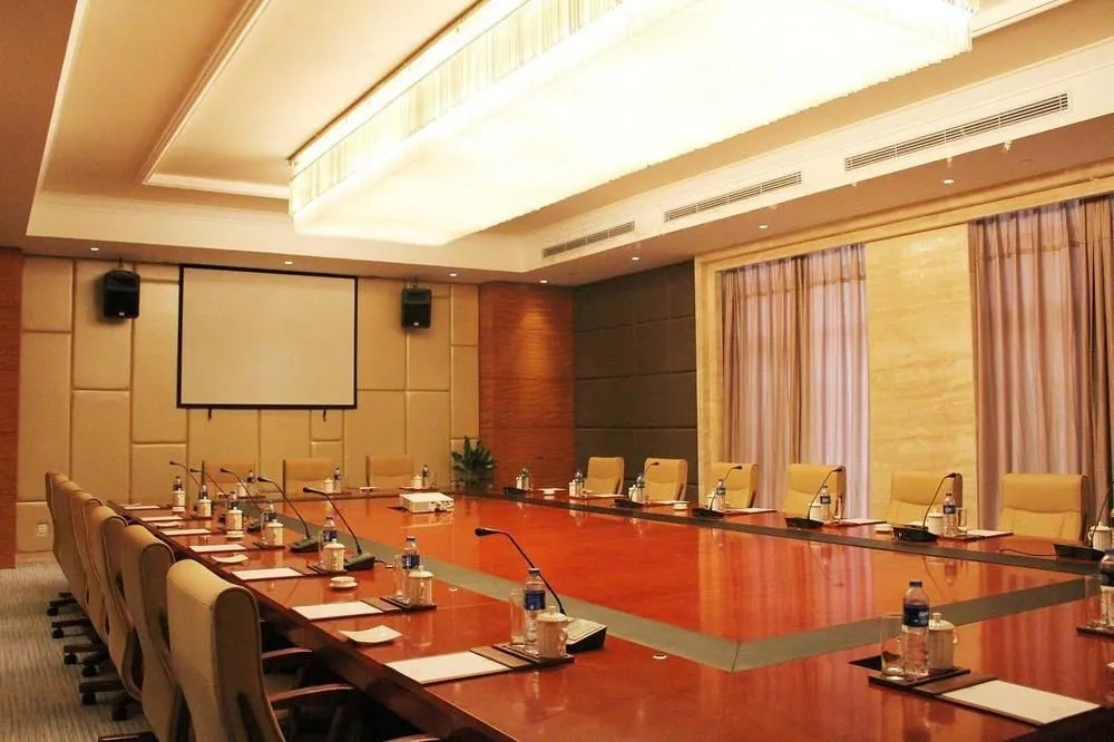 Ruixiang New Century Hotel