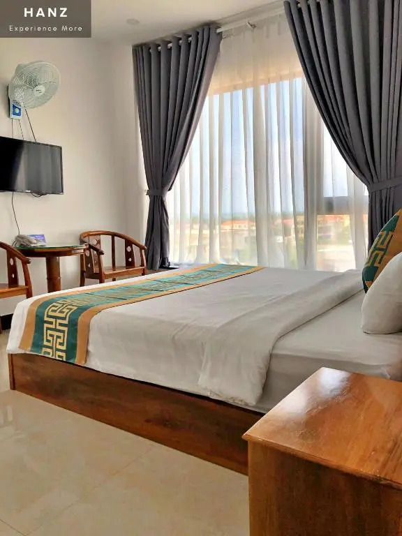 Dac Tin Luxury Hotel