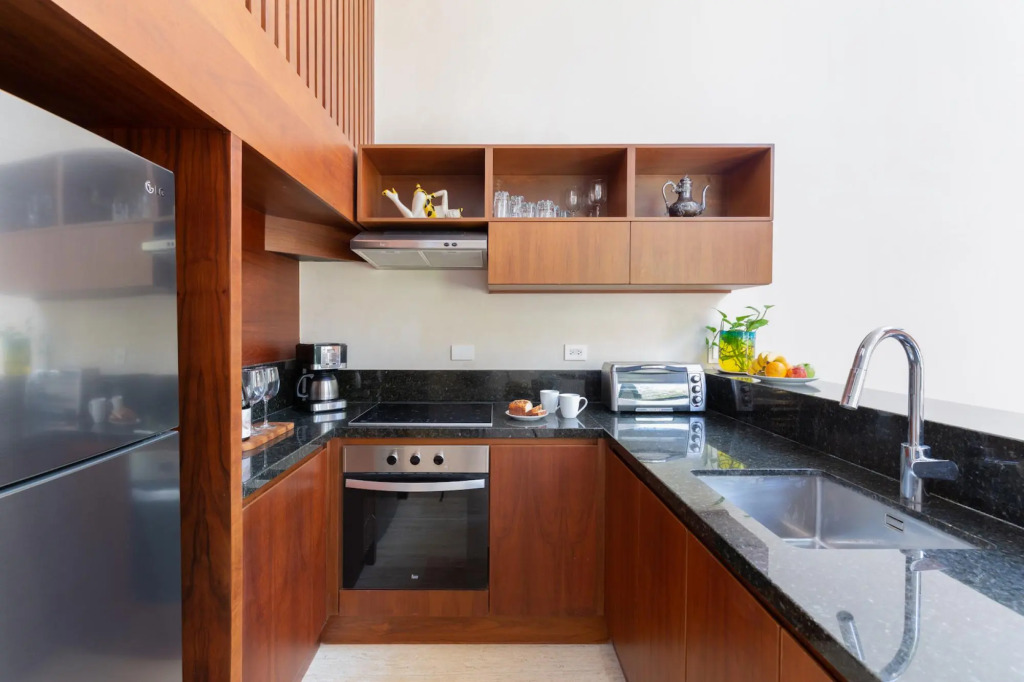 2BR Bungaloos PH | Private Pool | Gated Community Security 24/7 | Concierge