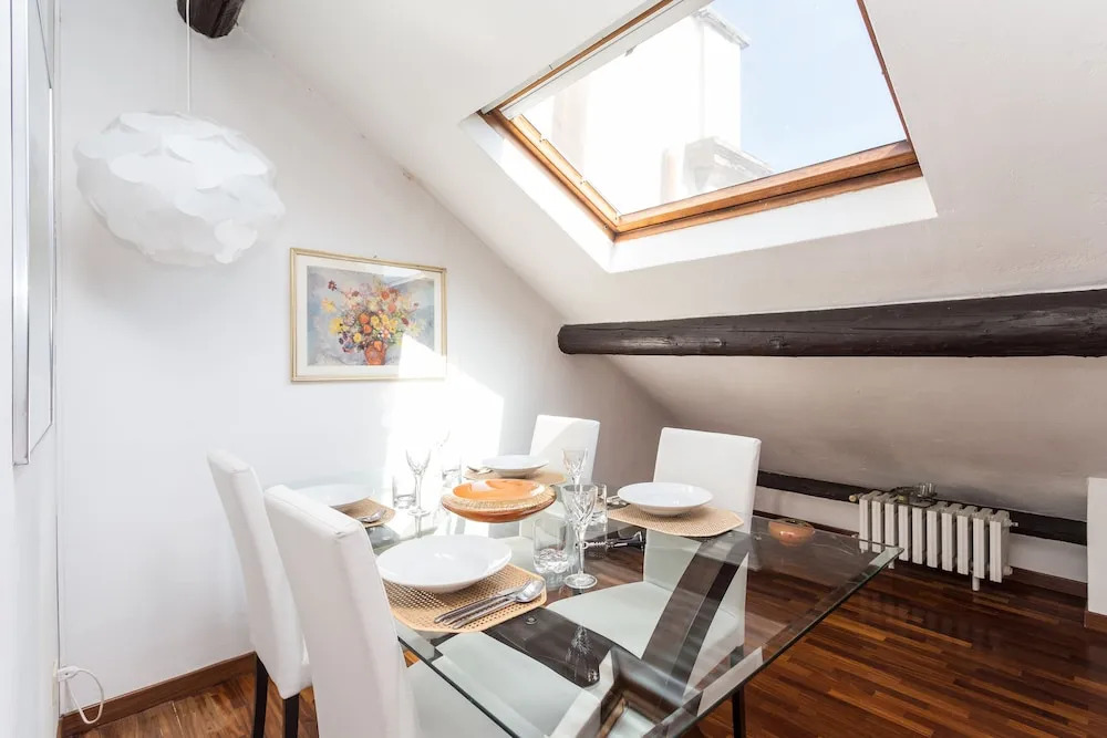 Penthouse Via Caradosso