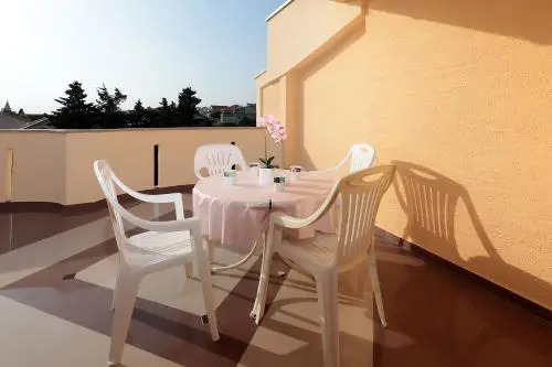 City Pool Apartments Novalja