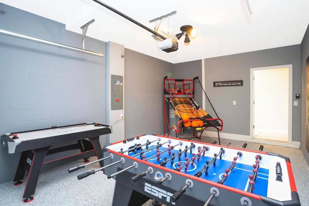 1169 CD - Game Room Condo: Pool, Disney Nearby