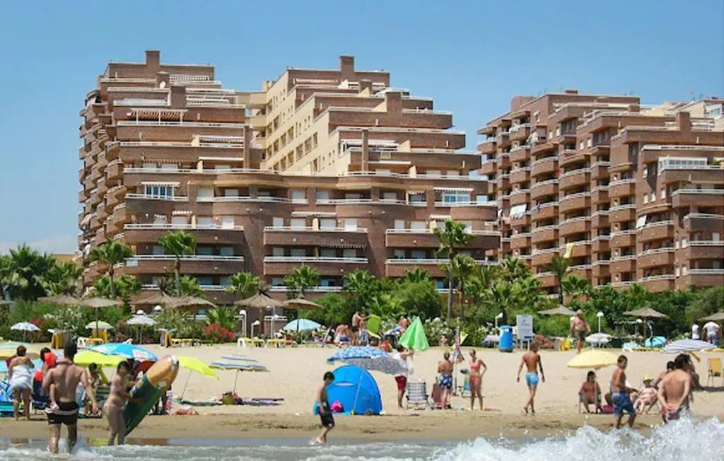 Apartamento de 3 dormitorios, 1º línea de playa en Marina d´Or