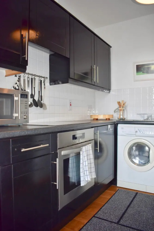 Central Dublin 1 Bedroom Apartment