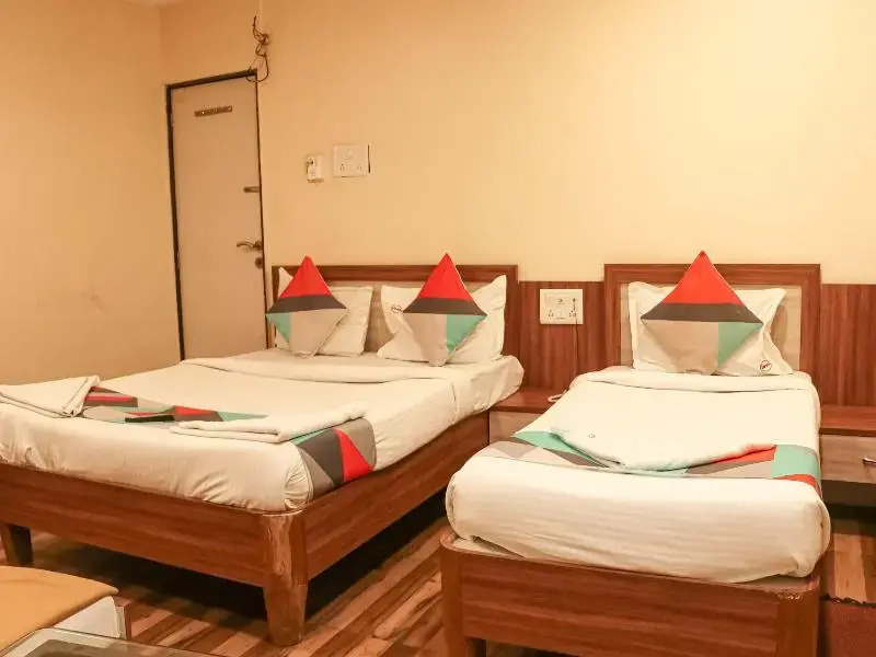 Hotel Mukesh residency
