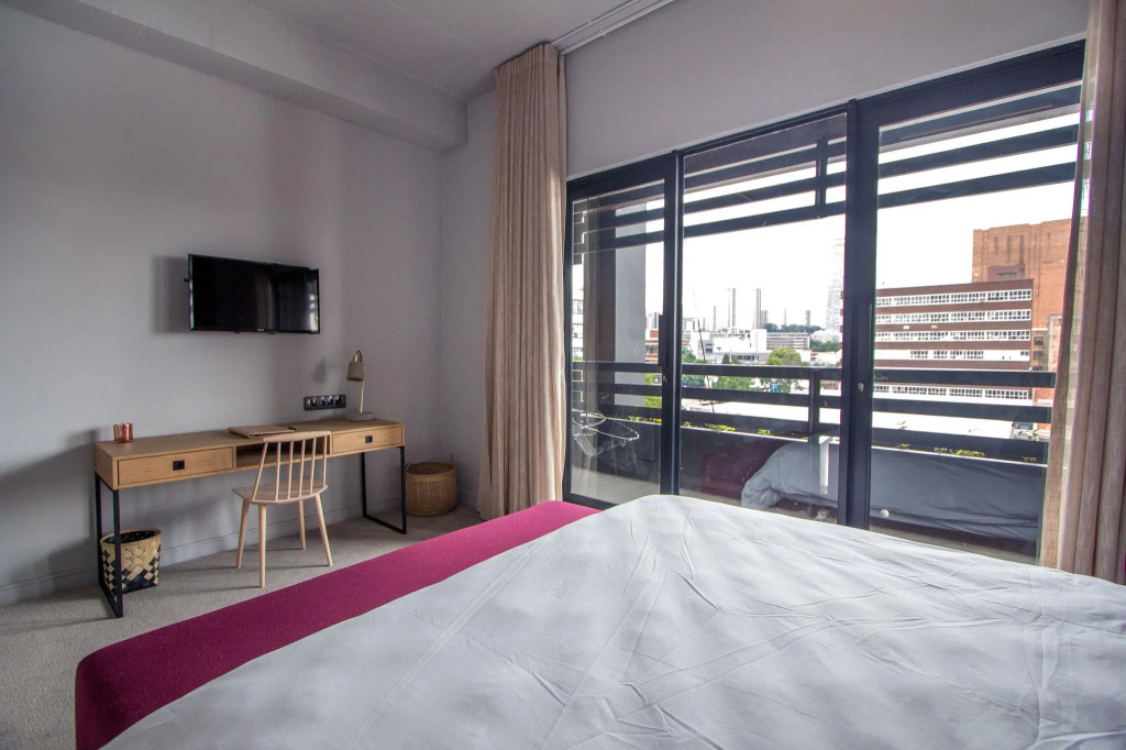 Hallmark Hotel by BON Hotels