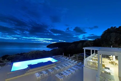 Zlatni Zalaz,Apartments,Supetarska Draga