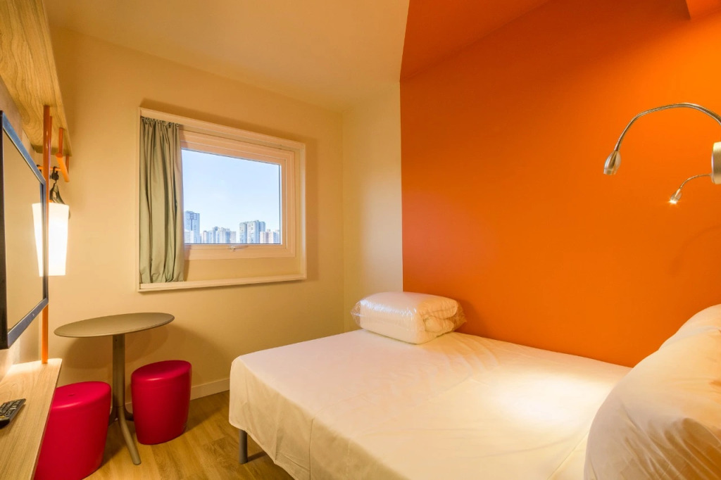 ibis Budget Ribeirão Preto Vila do Golf Shopping