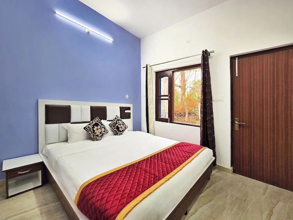 Dhauladhar Inn
