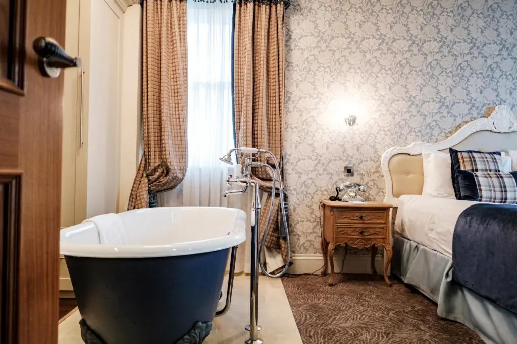 The Drayton Court Hotel