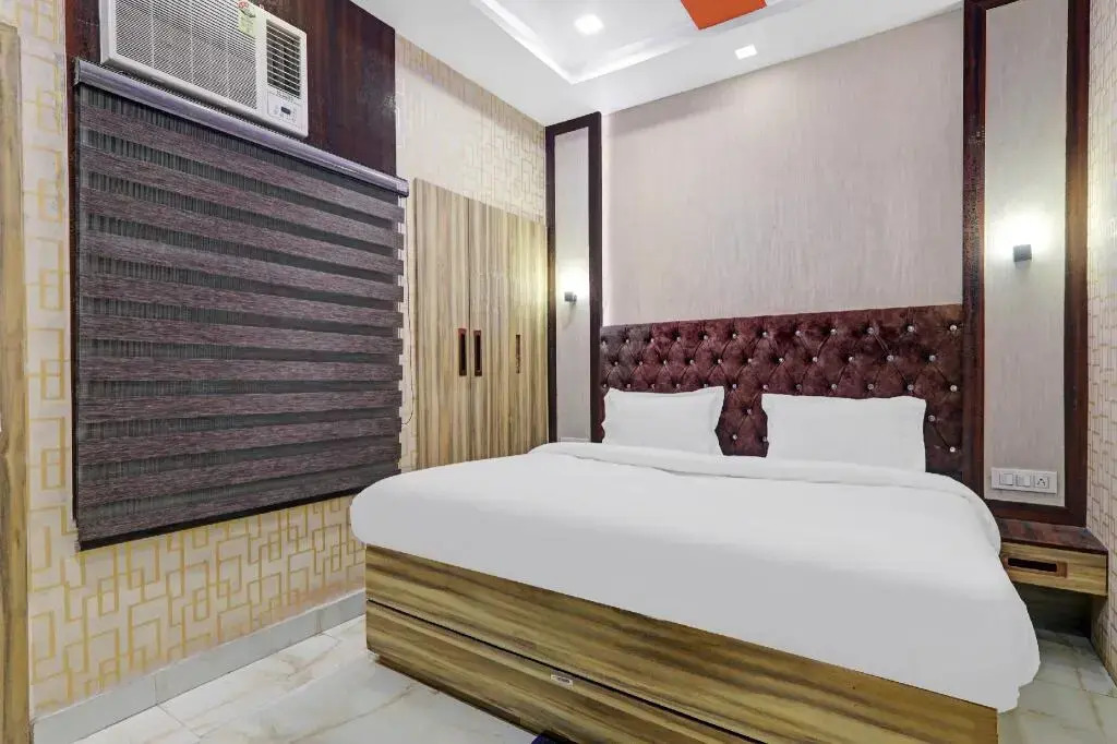 Capital O 85681 Hotel Shree