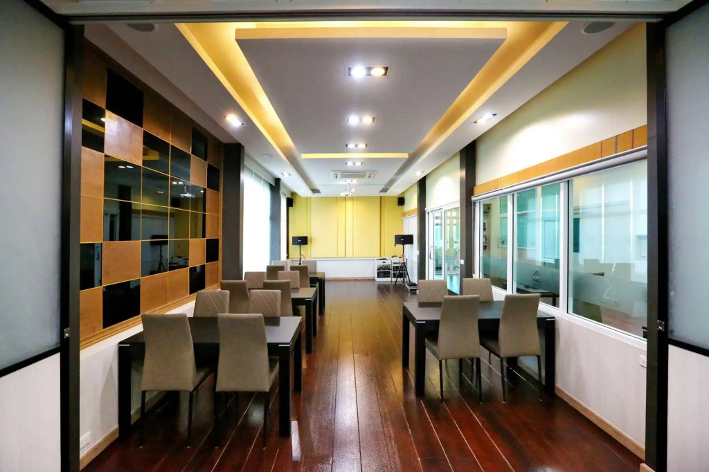 RoomQuest Suvarnabhumi Airport Rom Klao