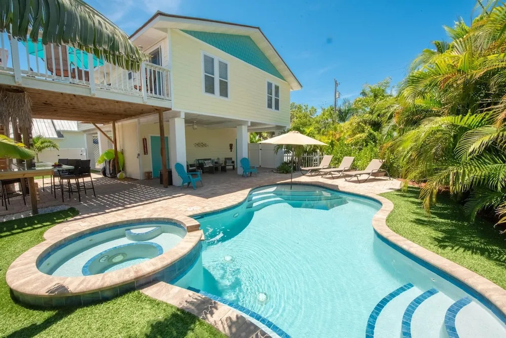 Lobster Key Apartment 3
