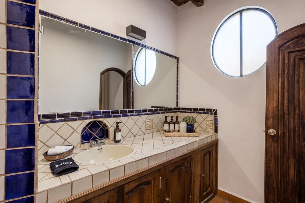 3-Bedroom Garden Home with Rooftop Terrace & Garage Parking