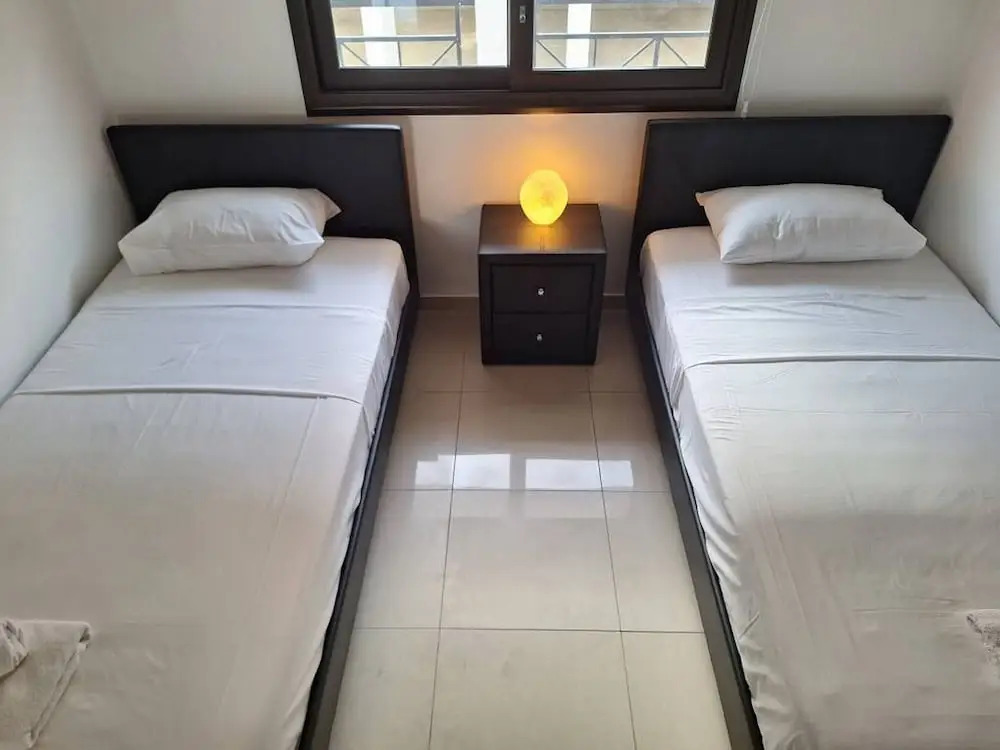 Paramount Gardens Resorts D204