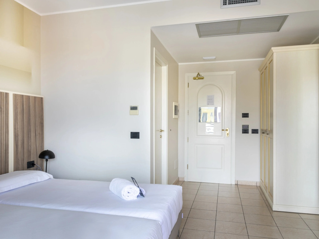 B&B HOTEL Pomezia Cortese