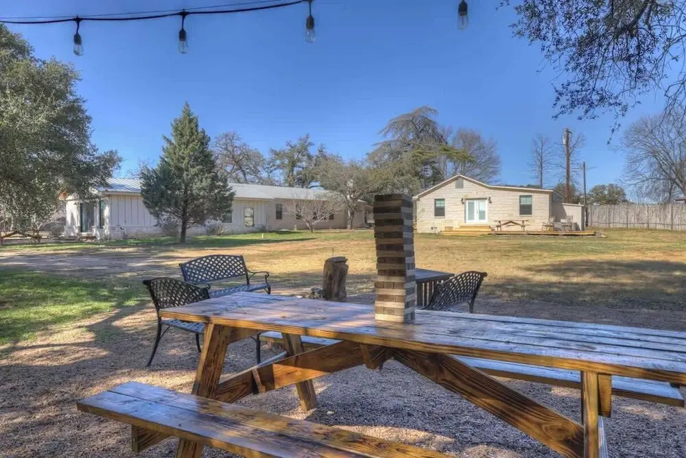 Olive St Ranch With Hottub-grill and Party Barn