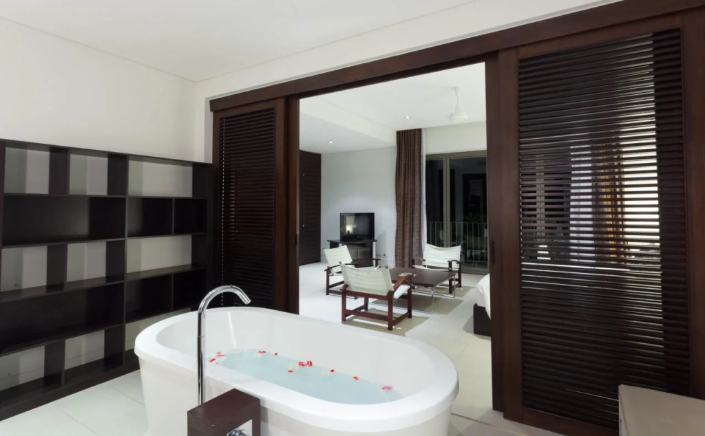 Baan Yamu Private Villa by RESAVA