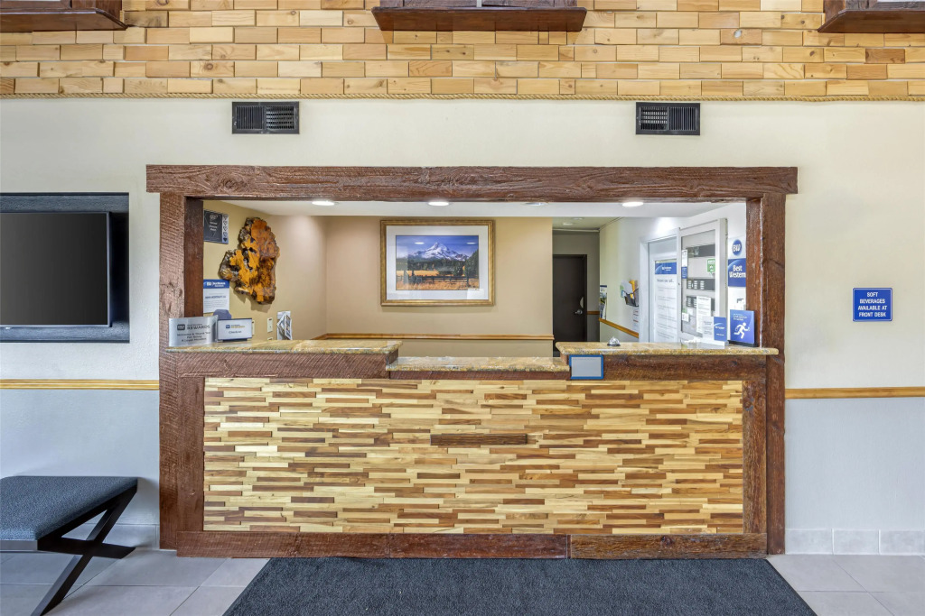 Best Western Woodburn Inn