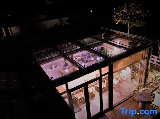 Jurong Baohua Mountain Yujing Shanfang Family-friendly Chinese Inn