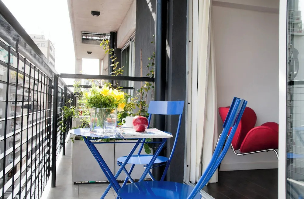 2415 Palermo