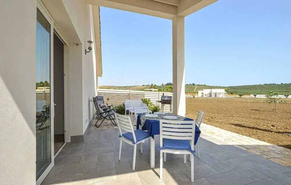 Stunning Apartment in Menfi With 1 Bedrooms, Wifi and Outdoor Swimming Pool